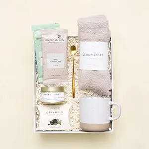 Unboxme Hot Chocolate Sampler Gift Box | Mug Gift Set, Employee Appreciation, Unique Holiday Gift Ideas, Birthday Gift, Care Package For Women & Men, Christmas Gift, Thinking Of You, Gift For Boss (No Greeting Card)