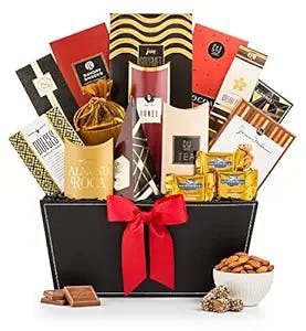 Broadway Gourmet Gift Basket: The Perfect Gift for Your Favorite Foodie!