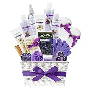 Spa-tacular Gift Basket for Your Gal Pal! 