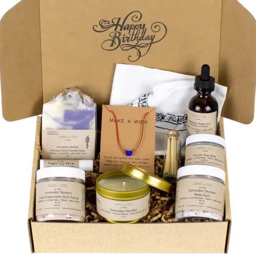Best Spa Gift Basket for Your Gal Pal!
