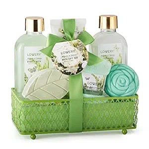 Mothers Day Gifts - Home Spa Gift Basket - Magnolia &Tuberose Scent, 7 Piece Bath & Body Set For Women and Men with Shower Gel, Bubble Bath, Body Lotion, Bath Soap, Bath Bomb, Bath Salt & Wired Basket