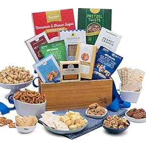 Get Snackin’ with Snack Gift Basket - Classic