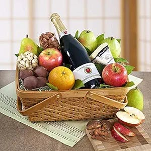 GreatFoods Distinctive Organic Fruit & Cheese Gift Basket