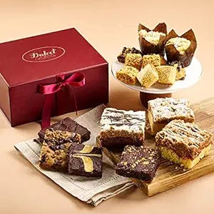 Dulcet Gift Basket Deluxe Gourmet Food Gift Basket, Cakes for Delivery for Families Men and Women: Includes Assorted Brownies, Crumb Cakes Rugelah, and Muffins. Great gift idea!